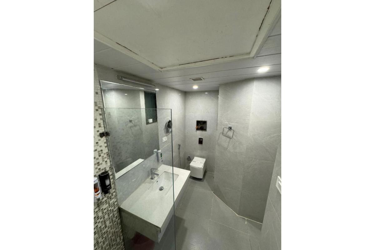 Hotel River Rhythm Assi Ghat Varanasi Exterior foto
