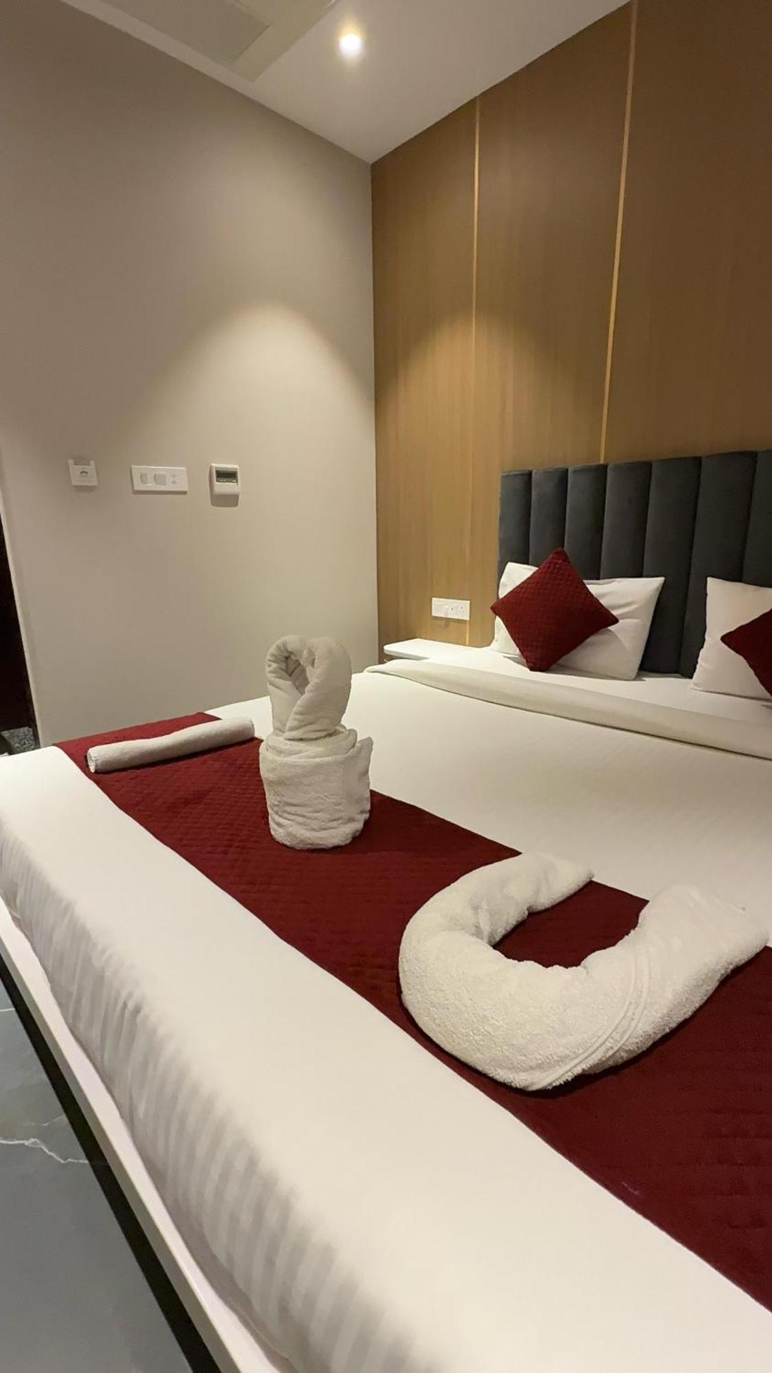 Hotel River Rhythm Assi Ghat Varanasi Exterior foto